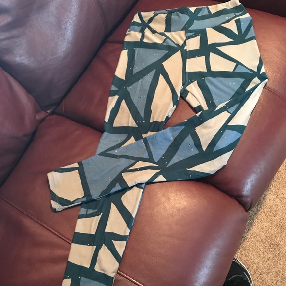 LuLaRoe Pants - LuLaRoe OneSize leggings